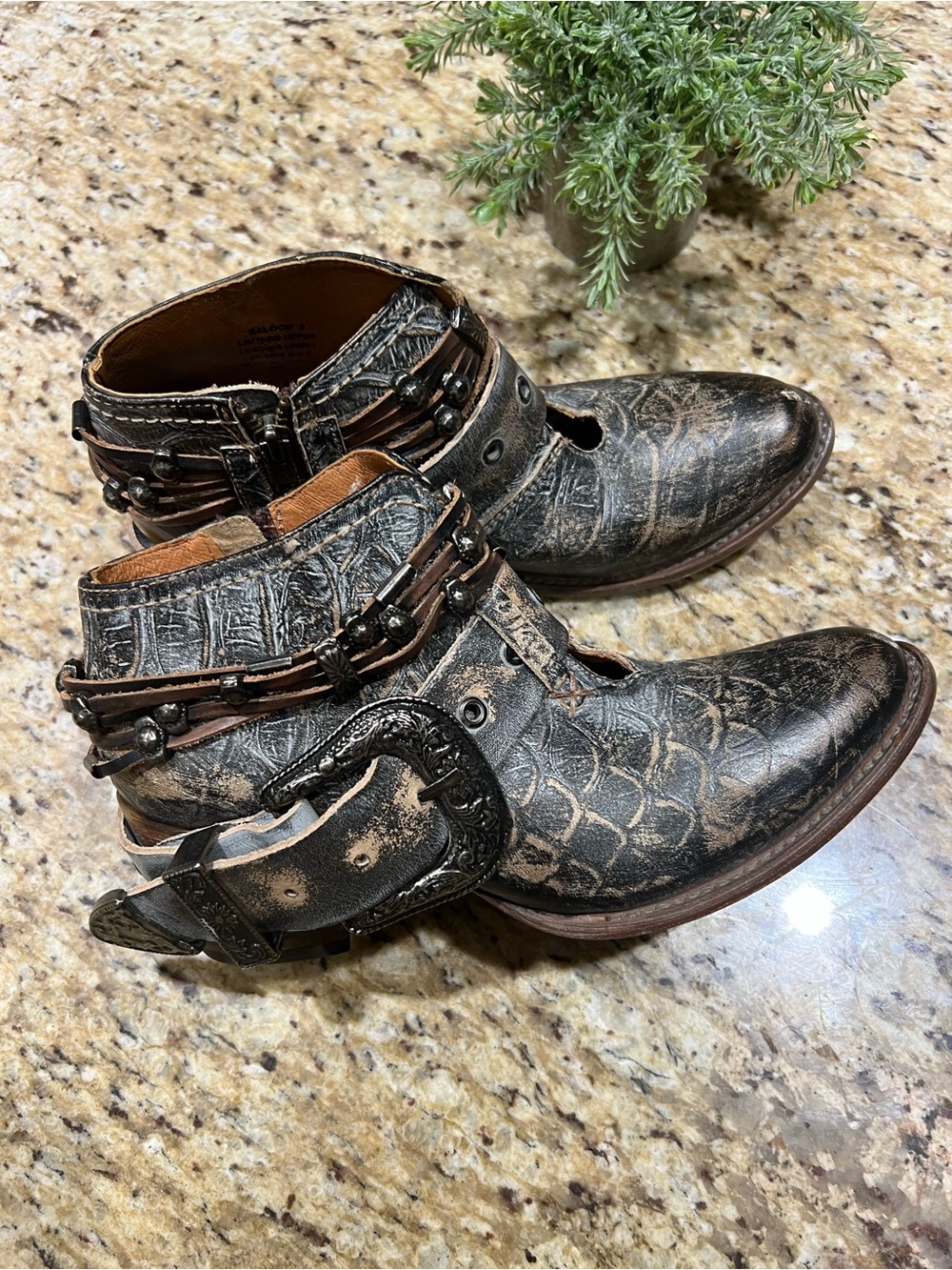 Freebird Saloon Croc Embossed Distressed Black Western Ankle Boots 9